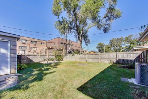 Tiny photo for 514 Iroquois Road, Hillside, IL 60162 (MLS # 12453396)