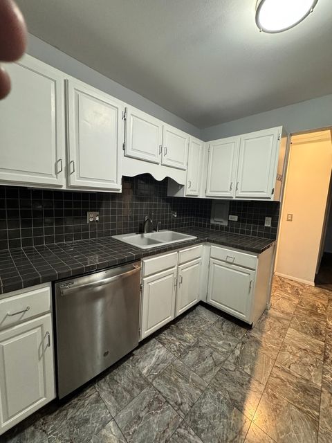 Tiny photo for 850 Wellington Avenue #304, Elk Grove Village, IL 60007 (MLS # 12319101)