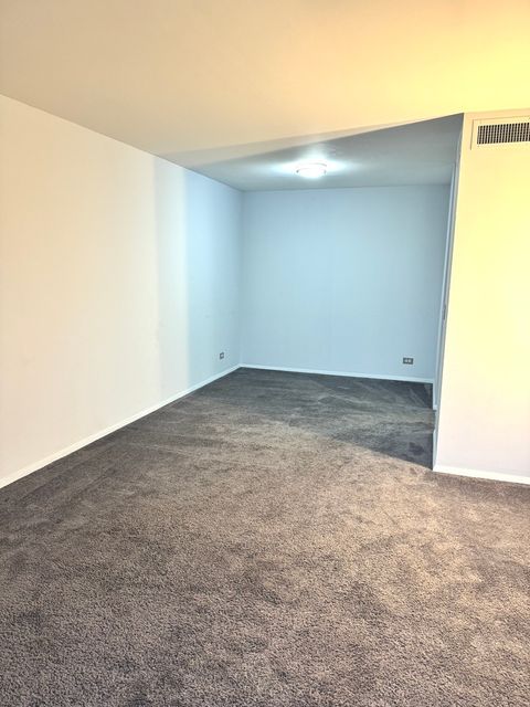 Tiny photo for 850 Wellington Avenue #304, Elk Grove Village, IL 60007 (MLS # 12319101)