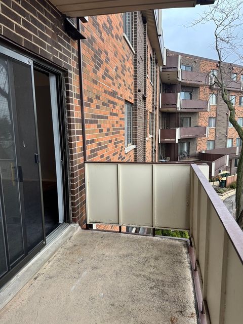 Tiny photo for 850 Wellington Avenue #304, Elk Grove Village, IL 60007 (MLS # 12319101)