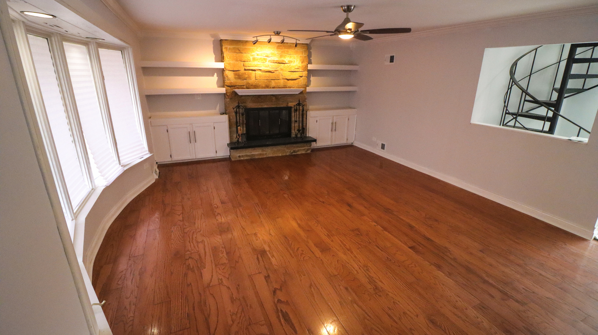 2702 W 1st Private Road