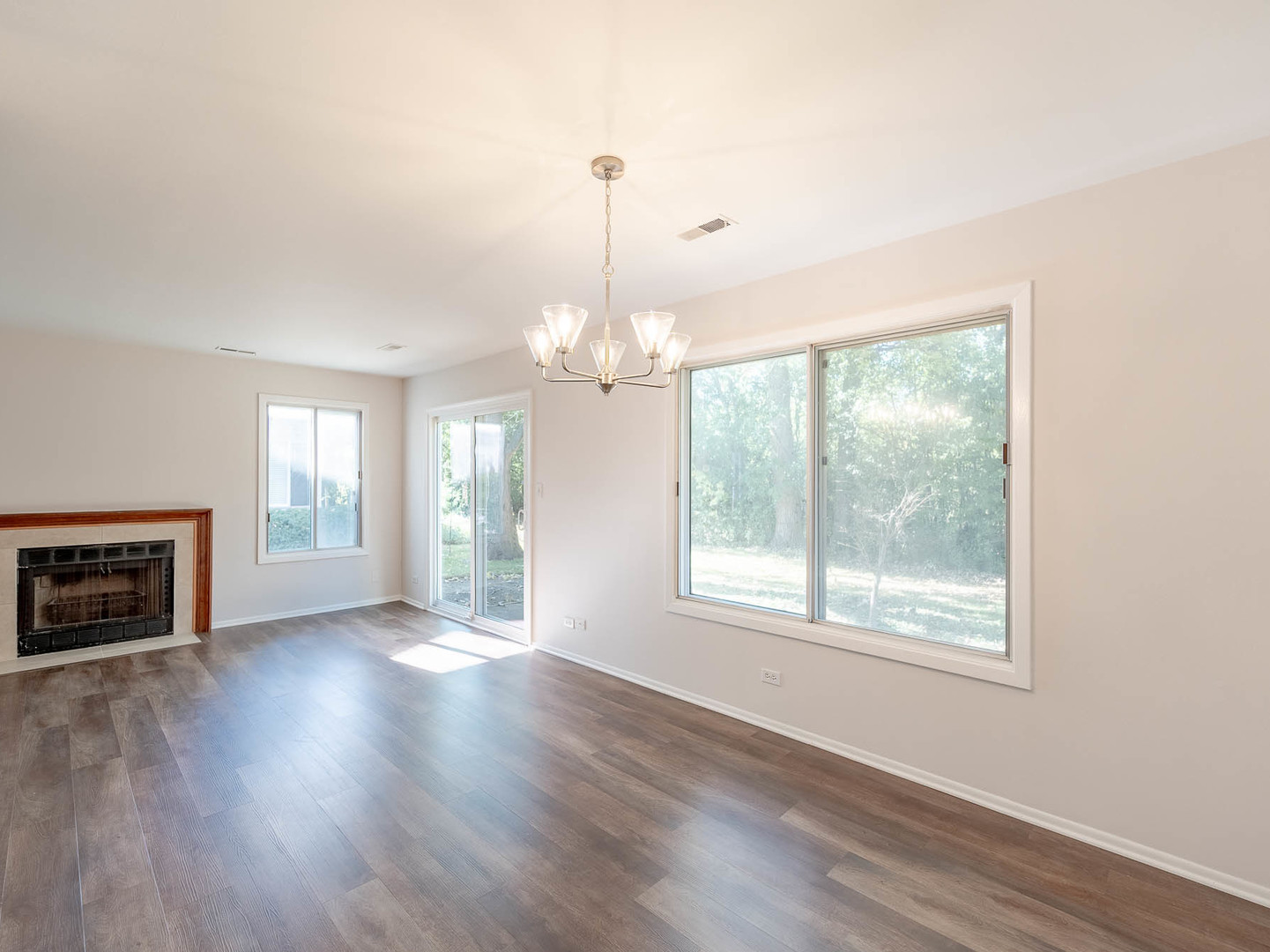 1342 Barclay Lane 3-6