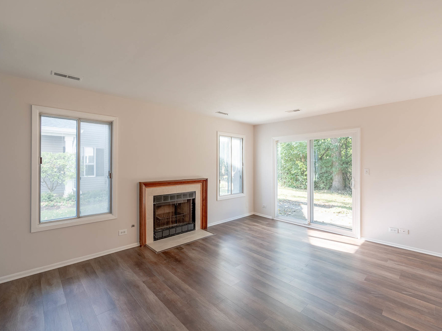 1342 Barclay Lane 3-6