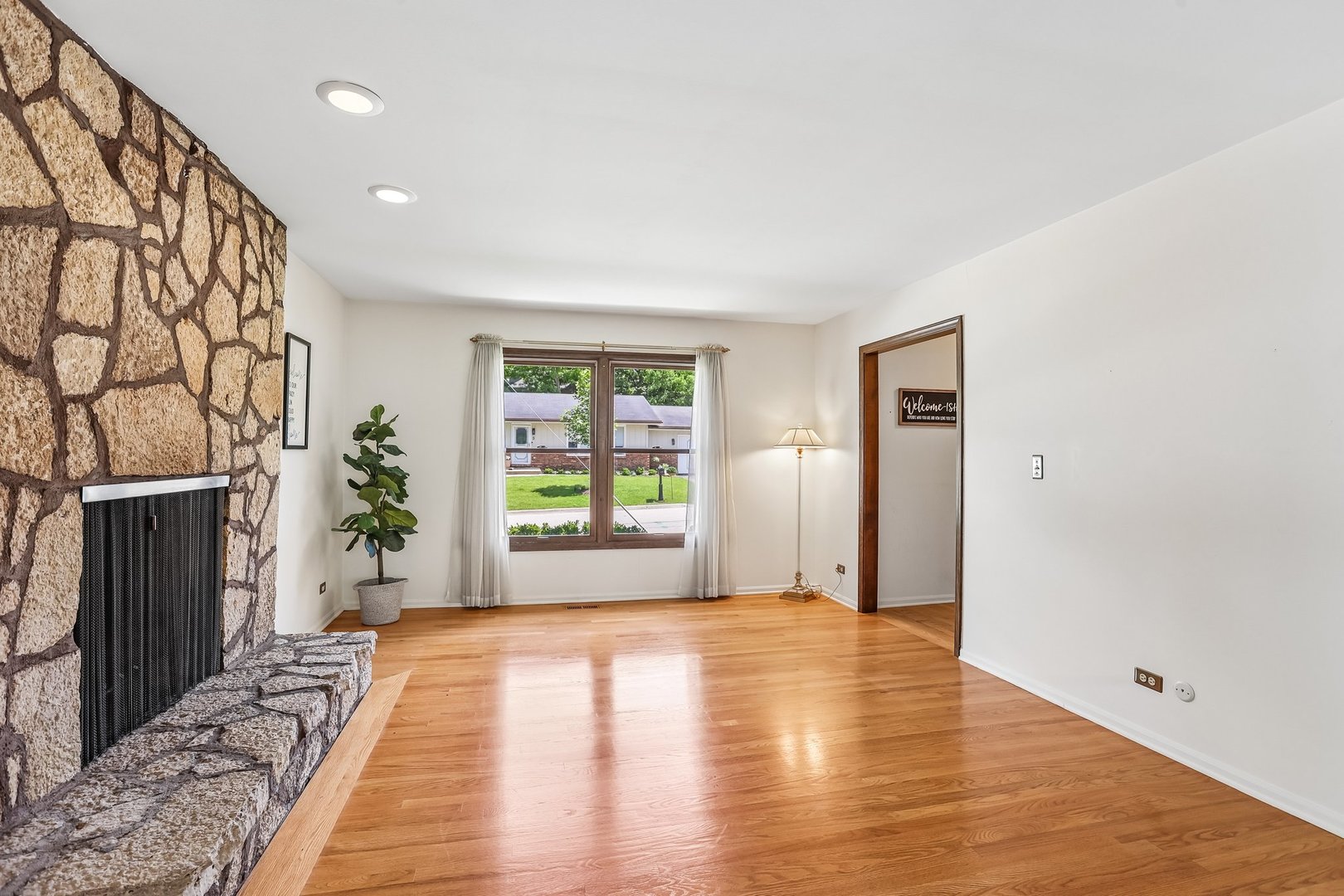500 W Saint Charles Road