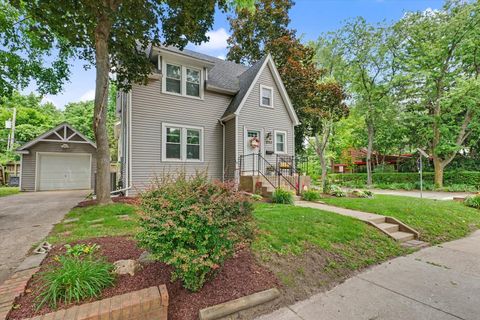 Tiny photo for 202 W Florida Avenue, Urbana, IL 61801 (MLS # 12667276)