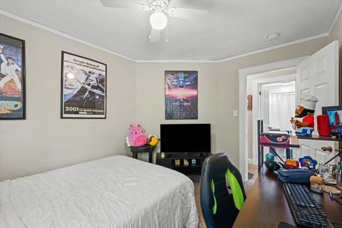 Tiny photo for 202 W Florida Avenue, Urbana, IL 61801 (MLS # 12667276)