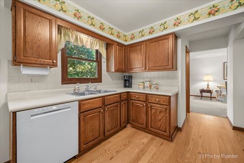Tiny photo for 1540 Independence Avenue, St. Charles, IL 60174 (MLS # 12496616)