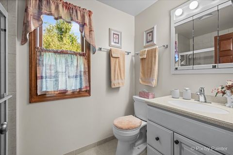 Tiny photo for 1540 Independence Avenue, St. Charles, IL 60174 (MLS # 12496616)