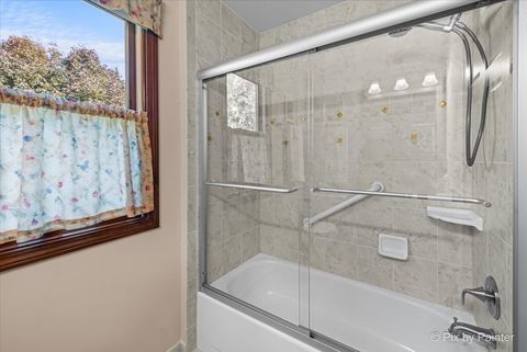 Tiny photo for 1540 Independence Avenue, St. Charles, IL 60174 (MLS # 12496616)
