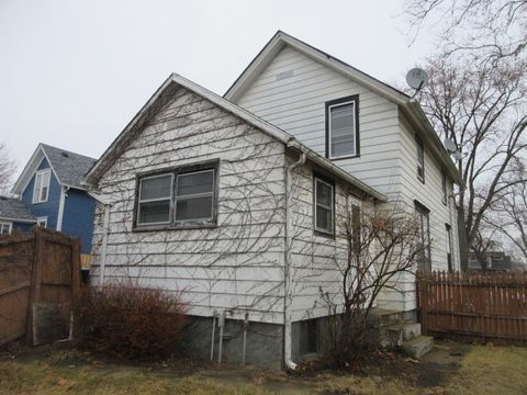 Tiny photo for 43 N Green Street, Carpentersville, IL 60110 (MLS # 12593968)
