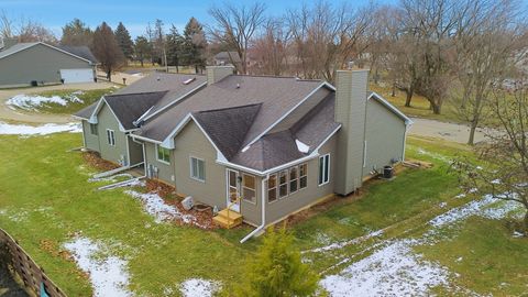 Tiny photo for 500 Countryside Lane, Dixon, IL 61021 (MLS # 12540474)