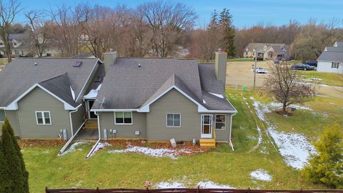 Tiny photo for 500 Countryside Lane, Dixon, IL 61021 (MLS # 12540474)