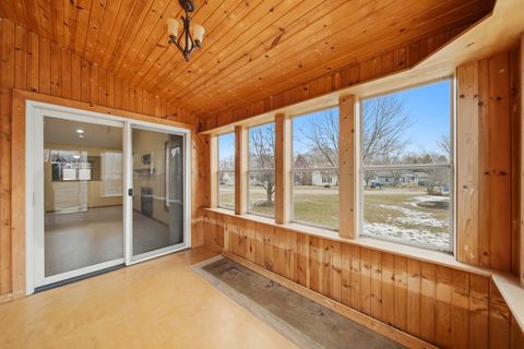 Tiny photo for 500 Countryside Lane, Dixon, IL 61021 (MLS # 12540474)