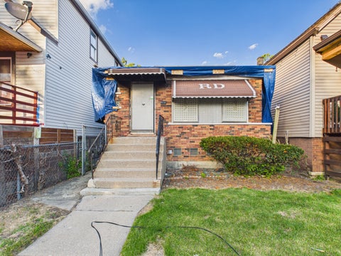 Photo of 7123 S Honore Street, Chicago, IL 60636 (MLS # 12682020)