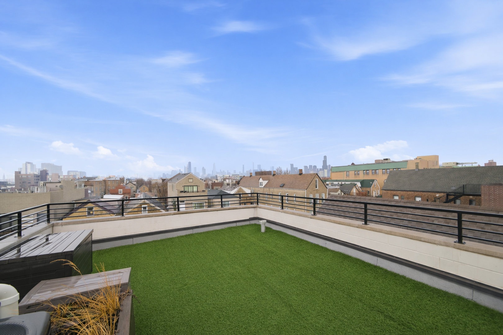 1245 N Greenview Avenue 3