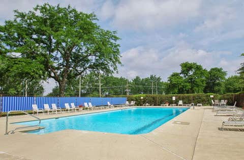 Tiny photo for 6833 N Kedzie Avenue #504, Chicago, IL 60645 (MLS # 12703194)
