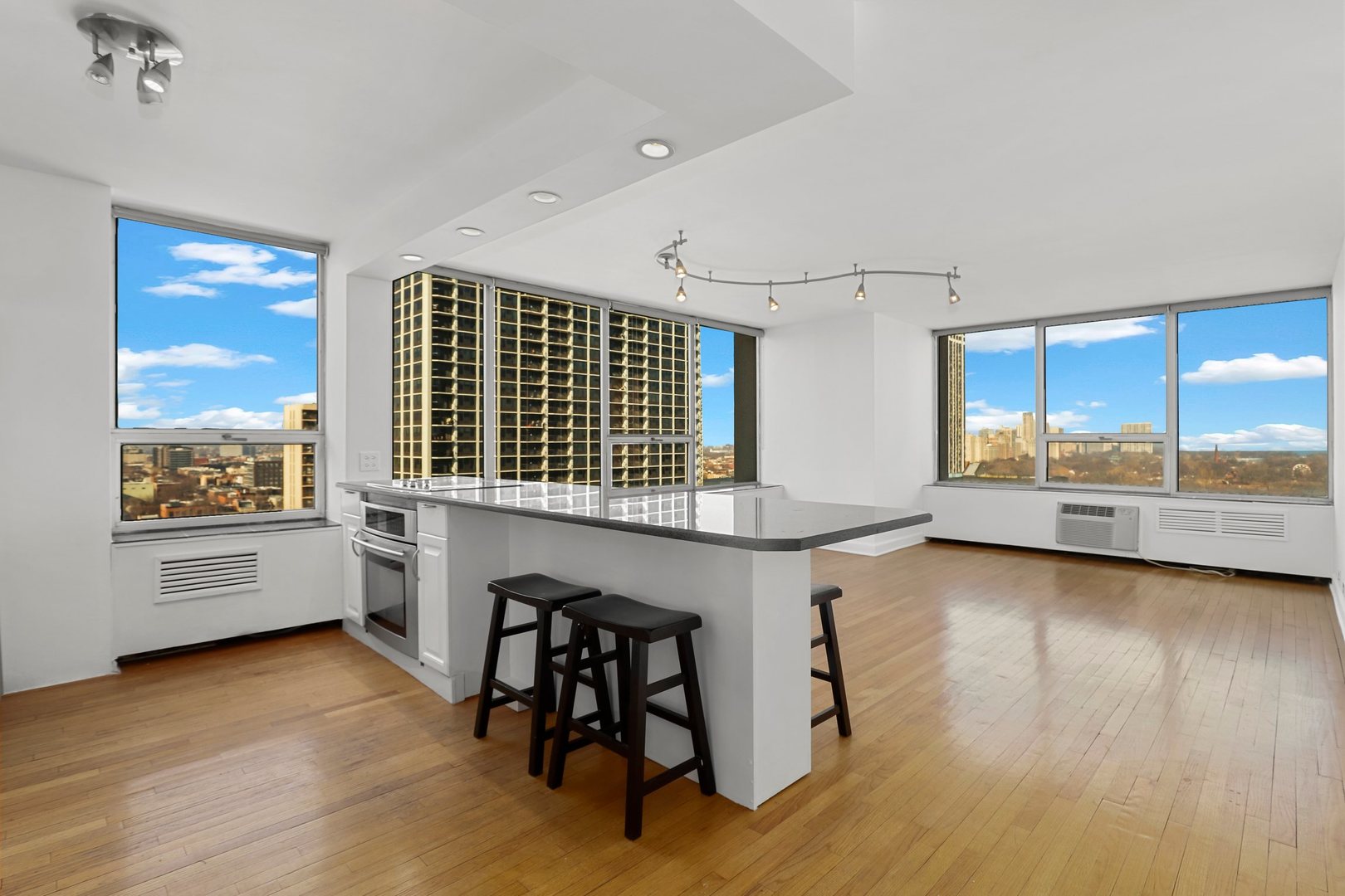 70 W Burton Place 1801