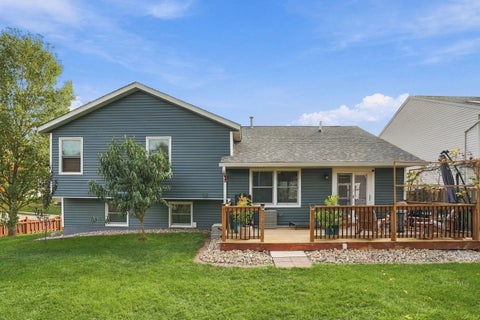 Tiny photo for 1760 Queens Drive, Bettendorf, IA 52722 (MLS # 12795123)