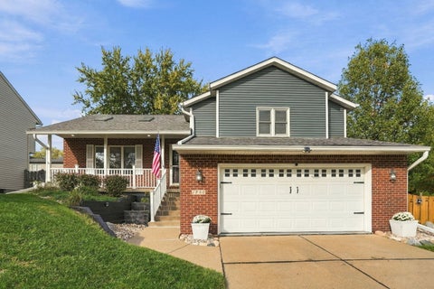 Photo of 1760 Queens Drive, Bettendorf, IA 52722 (MLS # 12795123)