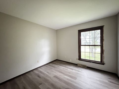 Tiny photo for 16 Somerset Road, Montgomery, IL 60538 (MLS # 12730513)