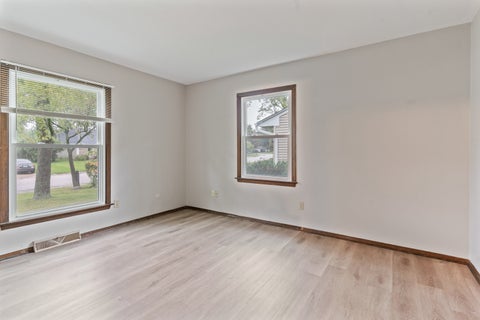 Tiny photo for 16 Somerset Road, Montgomery, IL 60538 (MLS # 12730513)