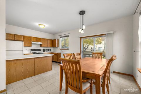 Tiny photo for 650 Littleton Trail #22-4, Elgin, IL 60120 (MLS # 12488927)