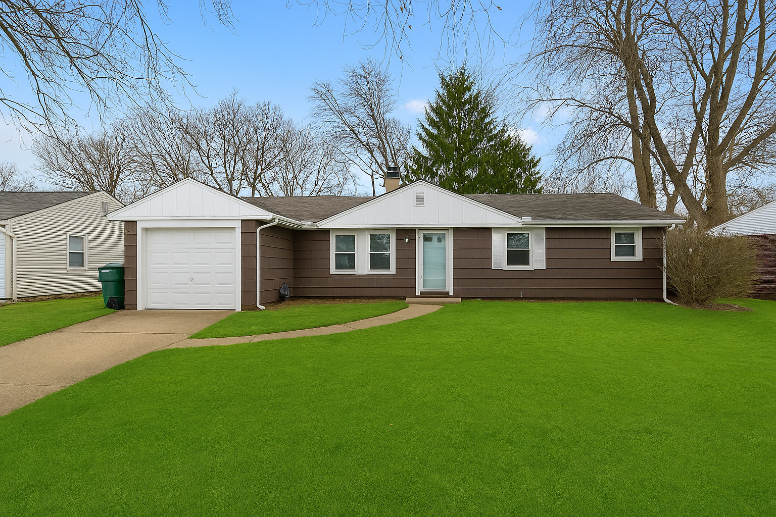319 Indianwood Boulevard