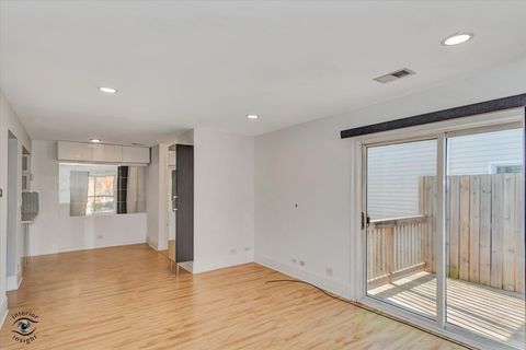 Tiny photo for 1908 Kenilworth Circle #H, Hoffman Estates, IL 60169 (MLS # 12495077)