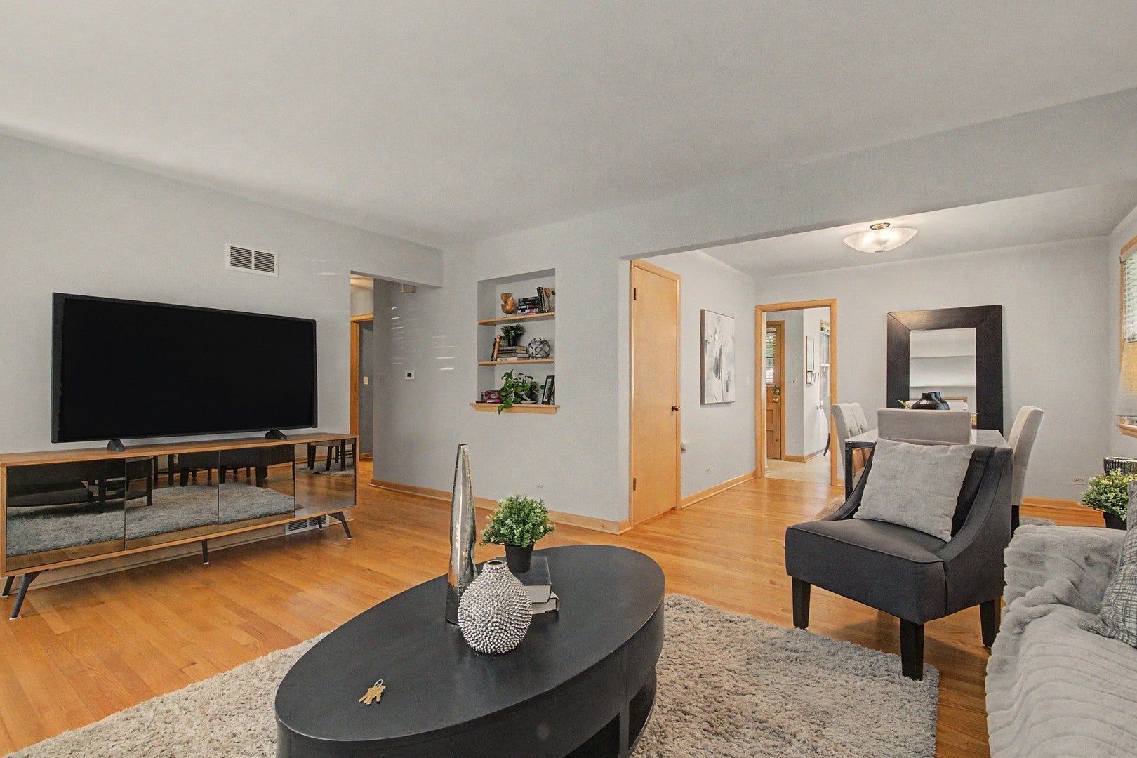 1112 S Maple Avenue