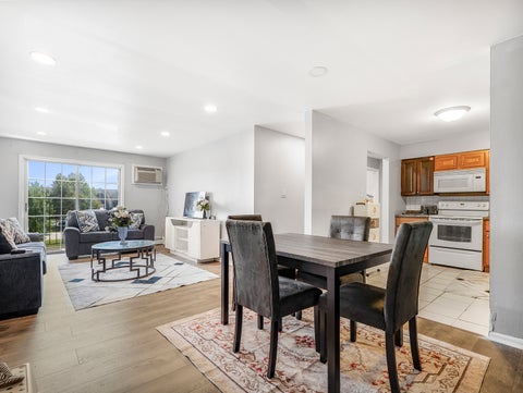 Tiny photo for 107 W Elk Trail #206, Carol Stream, IL 60188 (MLS # 12766631)