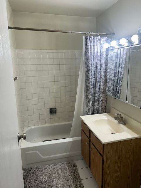 Tiny photo for 330 Shorewood Drive #3B, Glendale Heights, IL 60139 (MLS # 12695763)