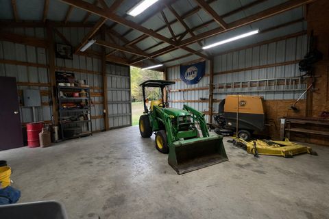 Tiny photo for 3220 Massac Creek Rd Road, Metropolis, IL 62960 (MLS # EB460297)