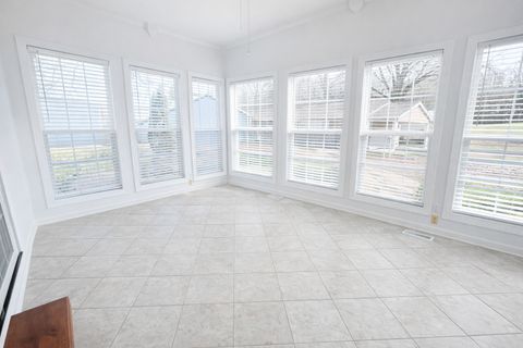 Tiny photo for 3220 Massac Creek Rd Road, Metropolis, IL 62960 (MLS # EB460297)