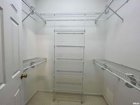 Tiny photo for 3220 Massac Creek Road, Metropolis, IL 62960 (MLS # EB460297)