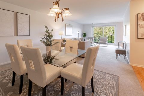 Tiny photo for 701 Lake Hinsdale Drive #306, Willowbrook, IL 60527 (MLS # 12527284)