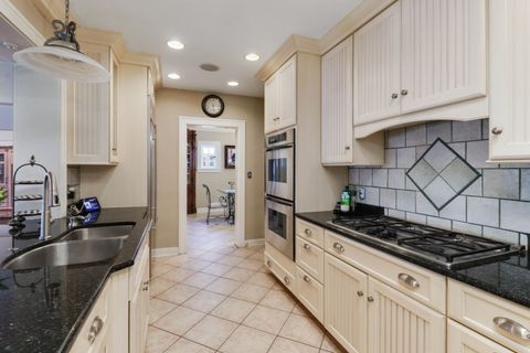 Tiny photo for 1202 Elmwood Road, Bloomington, IL 61701 (MLS # 12624541)