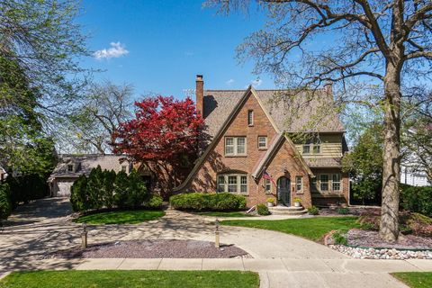 Tiny photo for 1202 Elmwood Road, Bloomington, IL 61701 (MLS # 12624541)