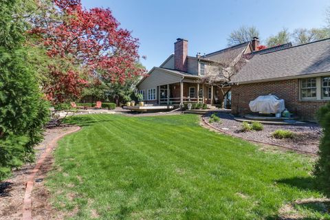 Tiny photo for 1202 Elmwood Road, Bloomington, IL 61701 (MLS # 12624541)