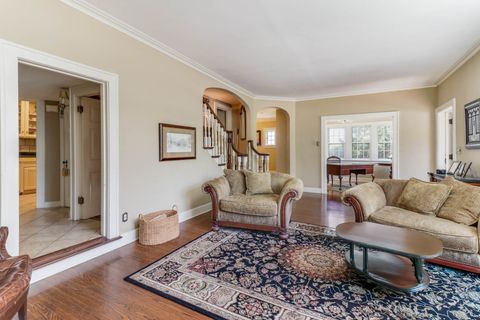 Tiny photo for 1202 Elmwood Road, Bloomington, IL 61701 (MLS # 12624541)