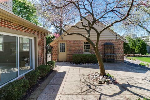 Tiny photo for 1202 Elmwood Road, Bloomington, IL 61701 (MLS # 12624541)