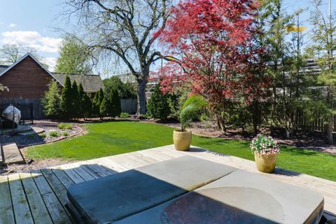 Tiny photo for 1202 Elmwood Road, Bloomington, IL 61701 (MLS # 12624541)