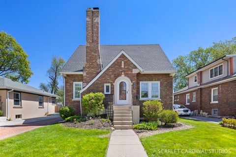 Photo of 153 S Lombard Avenue, Lombard, IL 60148 (MLS # 12628456)