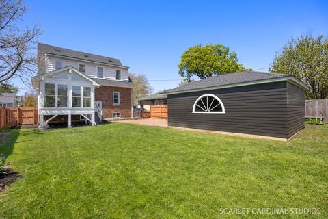 Tiny photo for 153 S Lombard Avenue, Lombard, IL 60148 (MLS # 12628456)