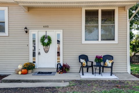 Tiny photo for 605 Clover Lane, Round Lake Beach, IL 60073 (MLS # 12467161)