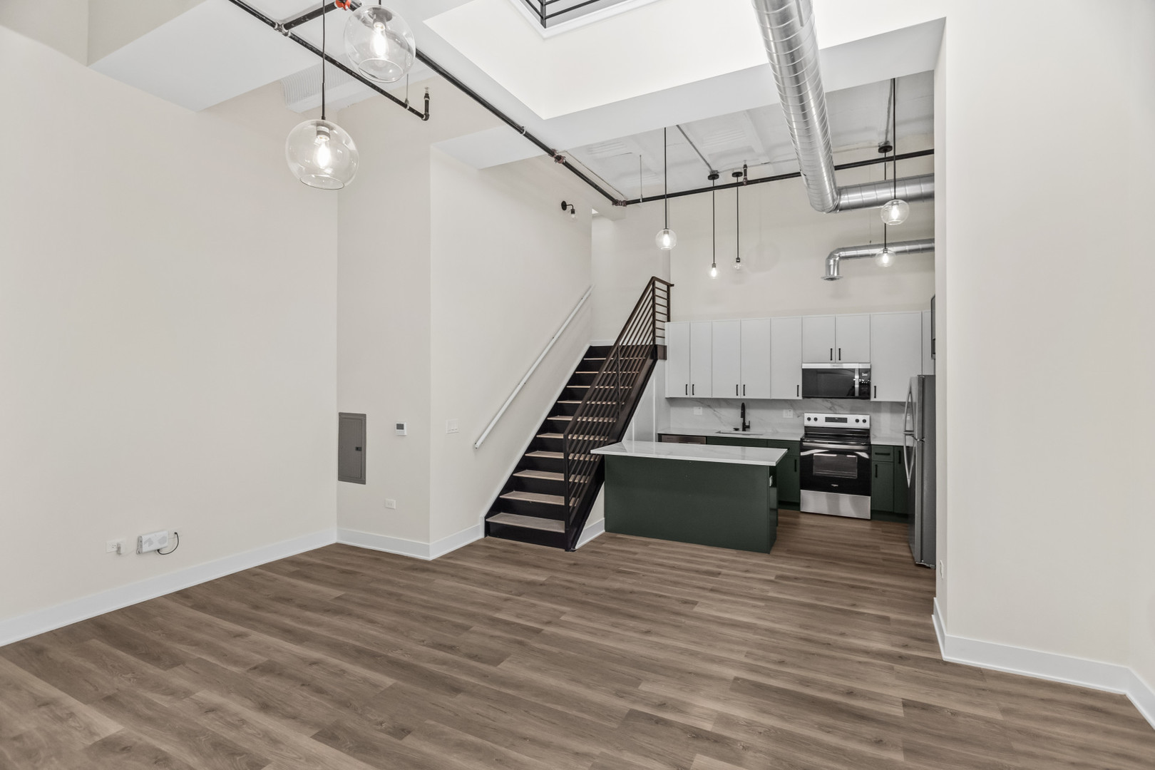 1453 Maple Avenue 201