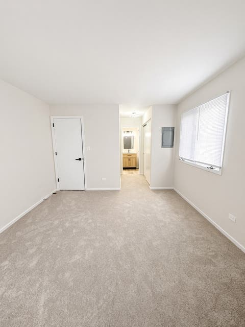 Tiny photo for 1424 Stonebridge Circle #12, Wheaton, IL 60189 (MLS # 12729949)
