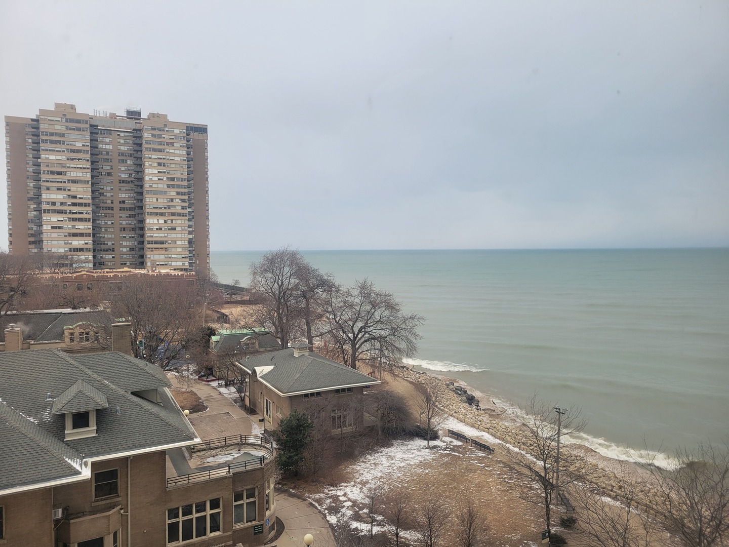 6171 N Sheridan Road 705