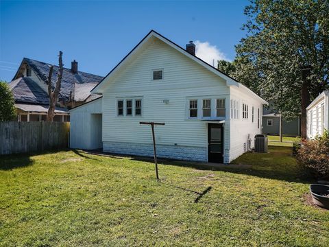 Tiny photo for 200 A E Thorn Street, Marion, IL 62959 (MLS # 12635819)