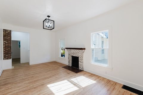 Tiny photo for 200 A E Thorn Street, Marion, IL 62959 (MLS # 12635819)