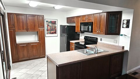 Tiny photo for 748 Chandler Road, Gurnee, IL 60031 (MLS # 12573934)